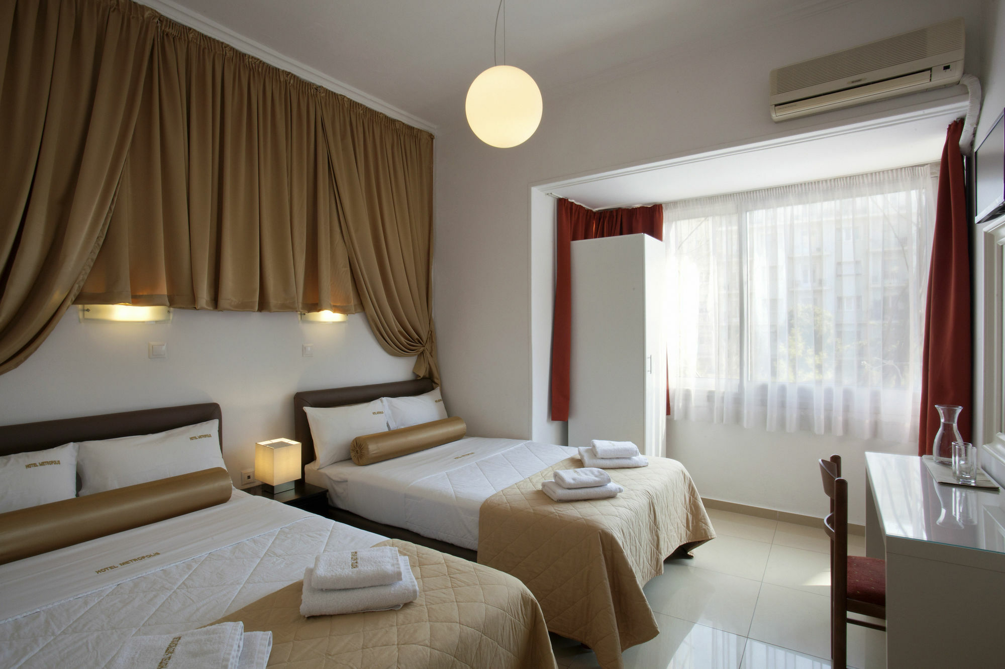 Hotel Metropolis