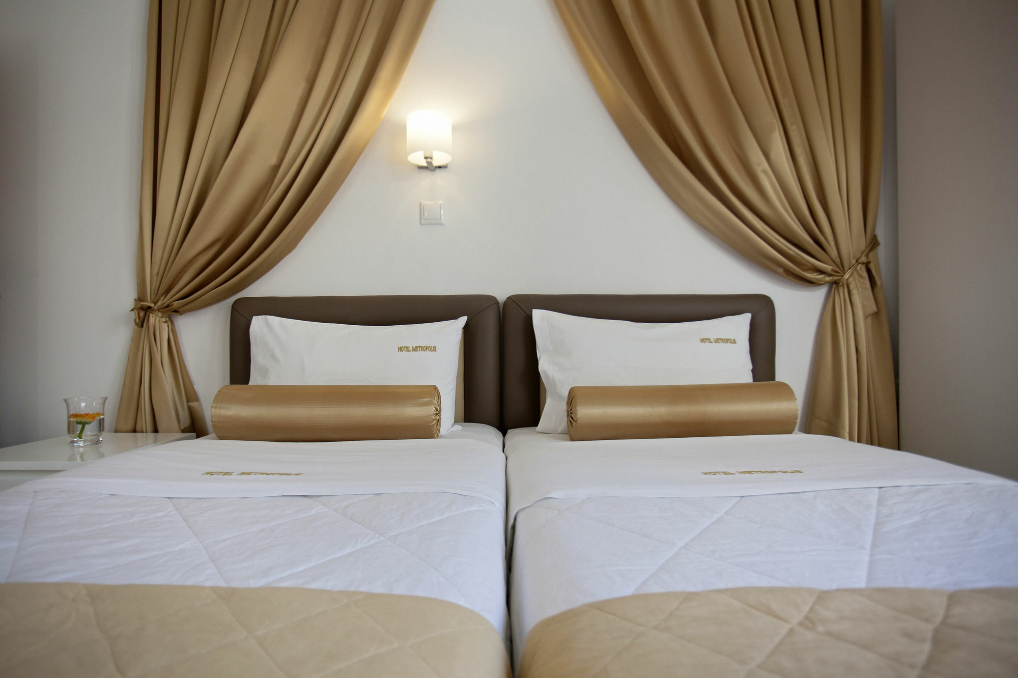 Hotel Metropolis 2*