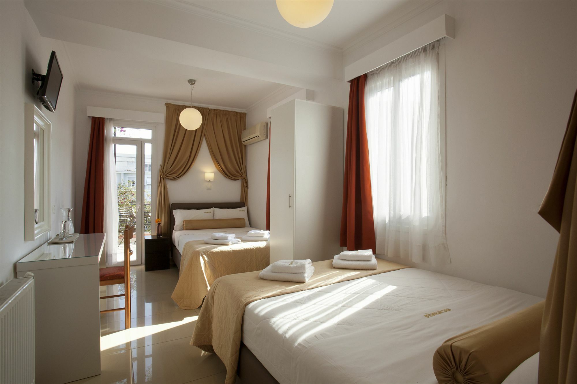 Metropolis Atenas